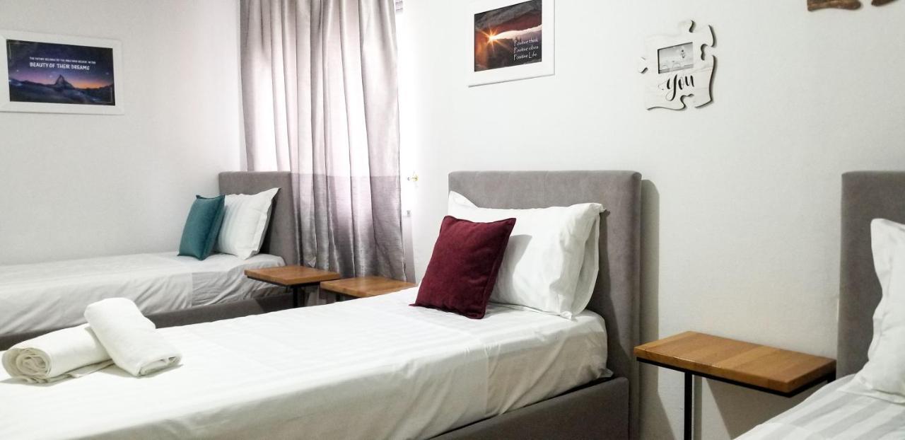 Spacious And Cozy Apartment - Ajia Apartment Tirana Bagian luar foto