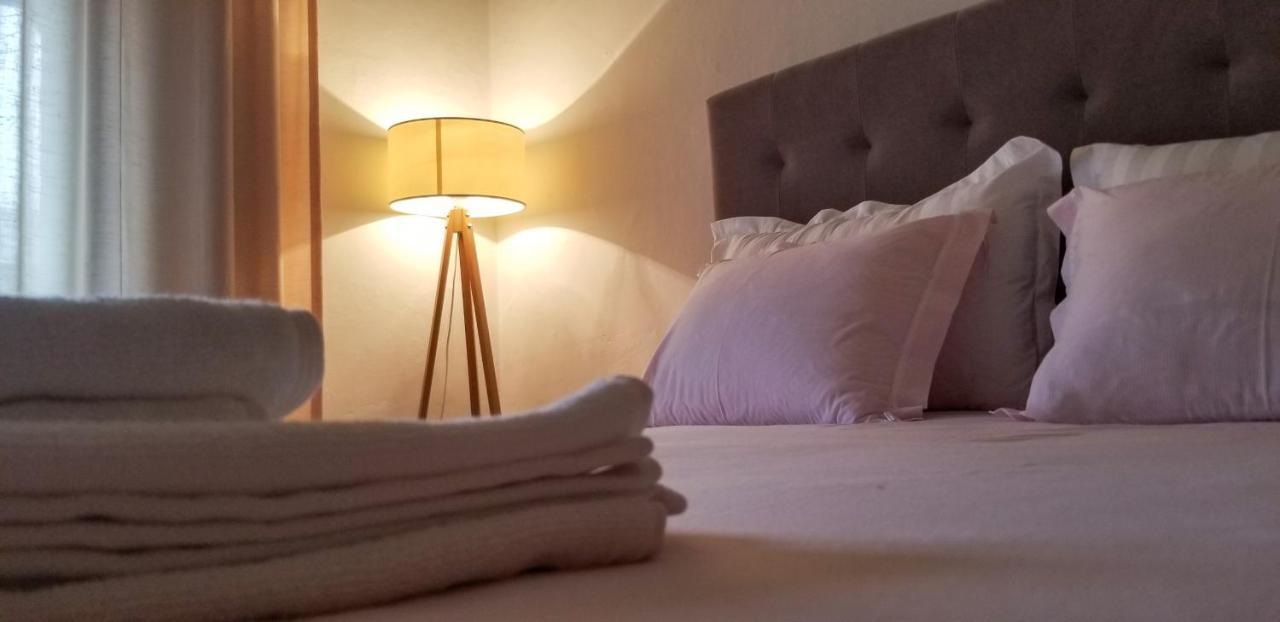 Spacious And Cozy Apartment - Ajia Apartment Tirana Bagian luar foto