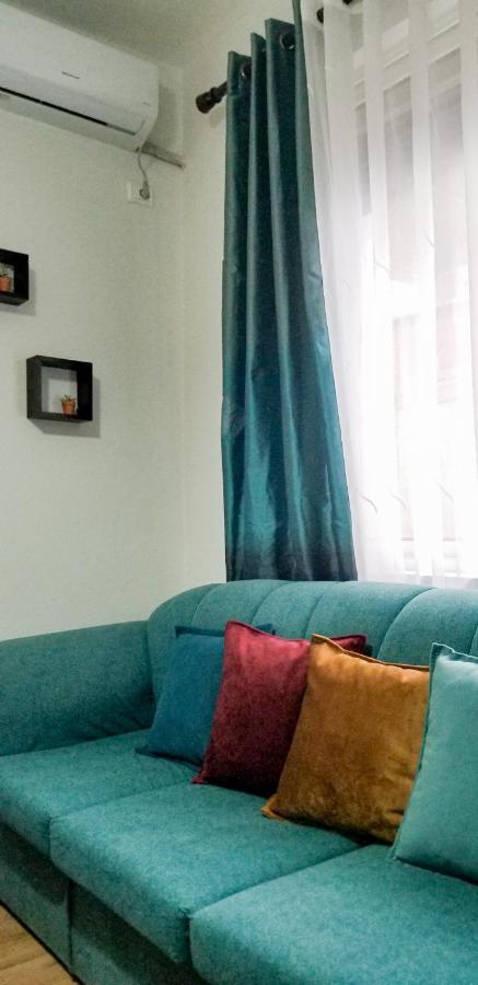 Spacious And Cozy Apartment - Ajia Apartment Tirana Bagian luar foto