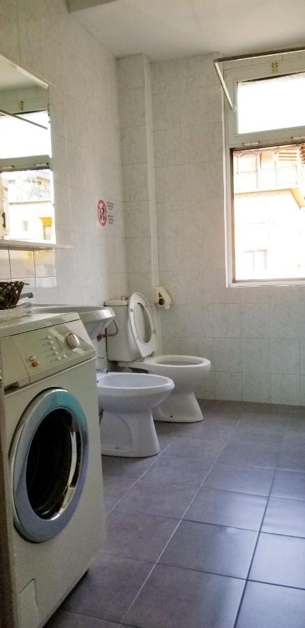 Spacious And Cozy Apartment - Ajia Apartment Tirana Bagian luar foto