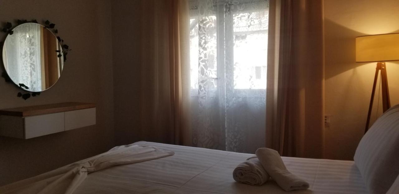 Spacious And Cozy Apartment - Ajia Apartment Tirana Bagian luar foto