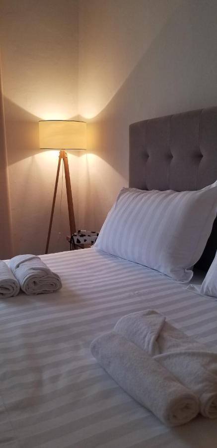 Spacious And Cozy Apartment - Ajia Apartment Tirana Bagian luar foto